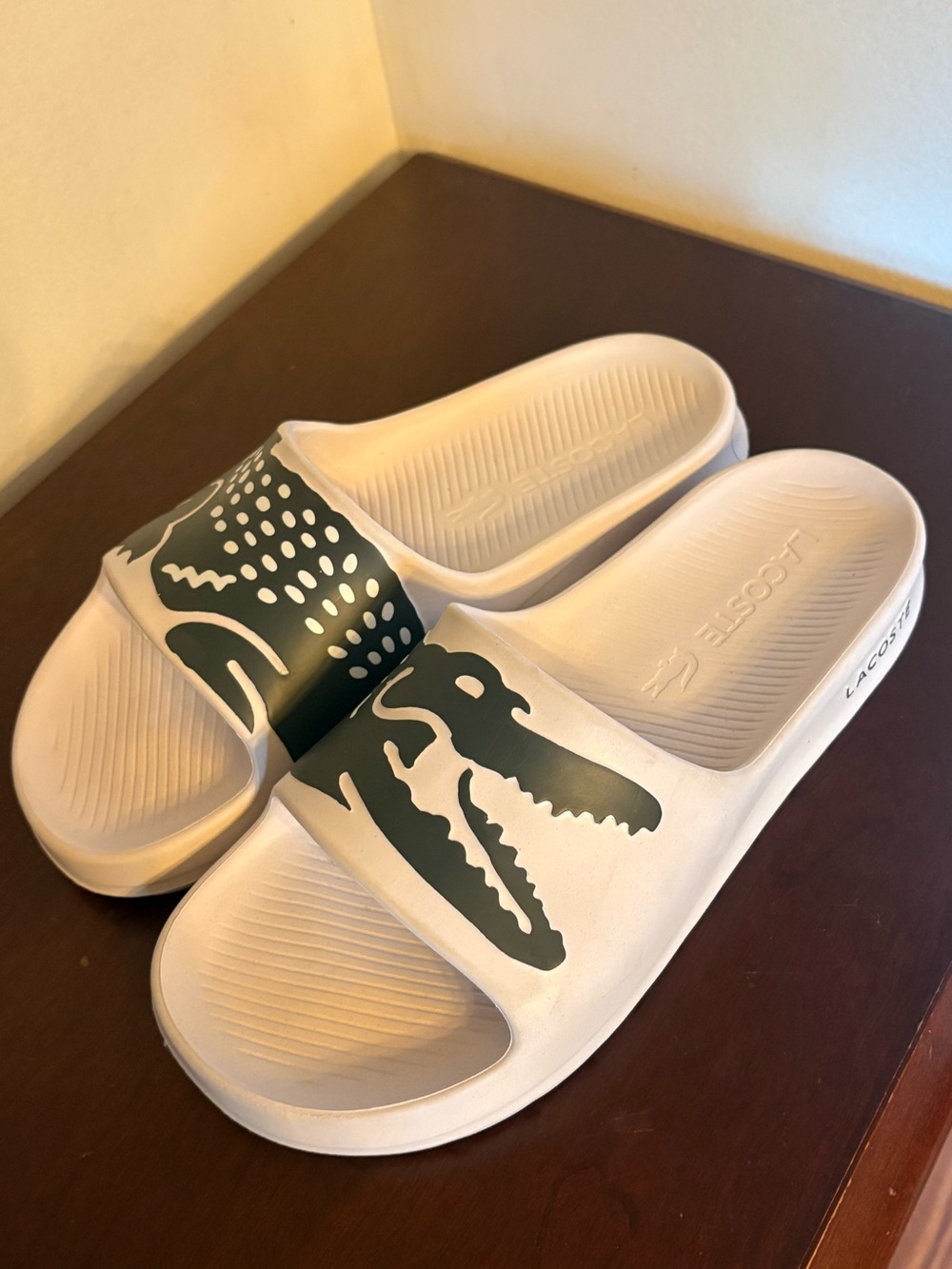 Lacoste White Slide Sandals with Green Croco Graphic 9